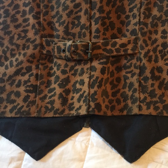 Leather leopard vest  - Picture 8 of 8